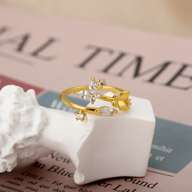 Elegant Bloom Zircon Ring