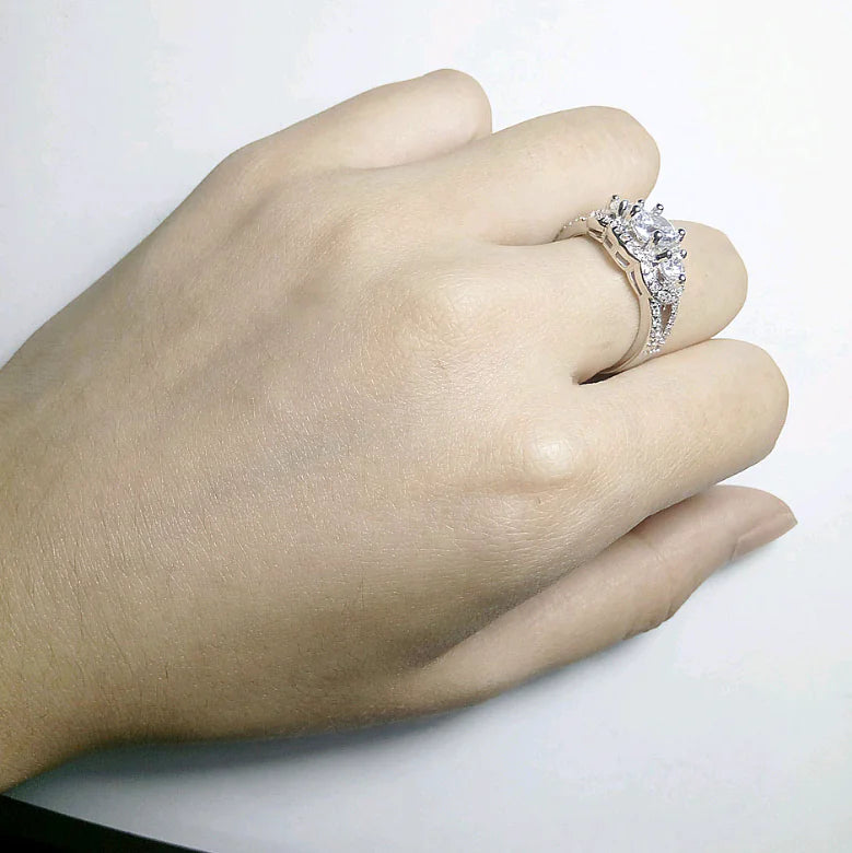 Elegant Platinum Zirconia Ring for Women