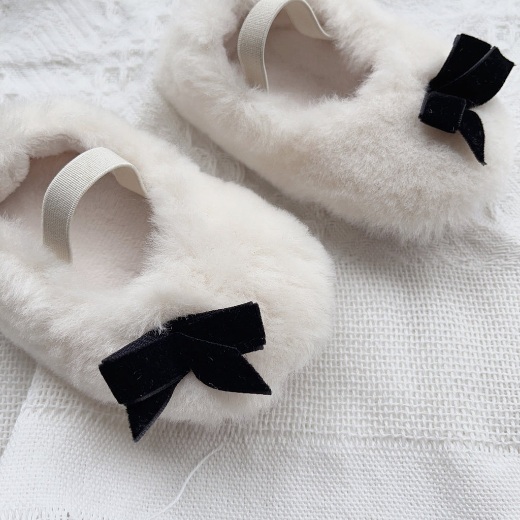 Cute Baby Girl Solid Color Combo Bow Tie Design Plush Warm Anti-Slip Shoes